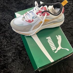 Womens Puma Sneakers